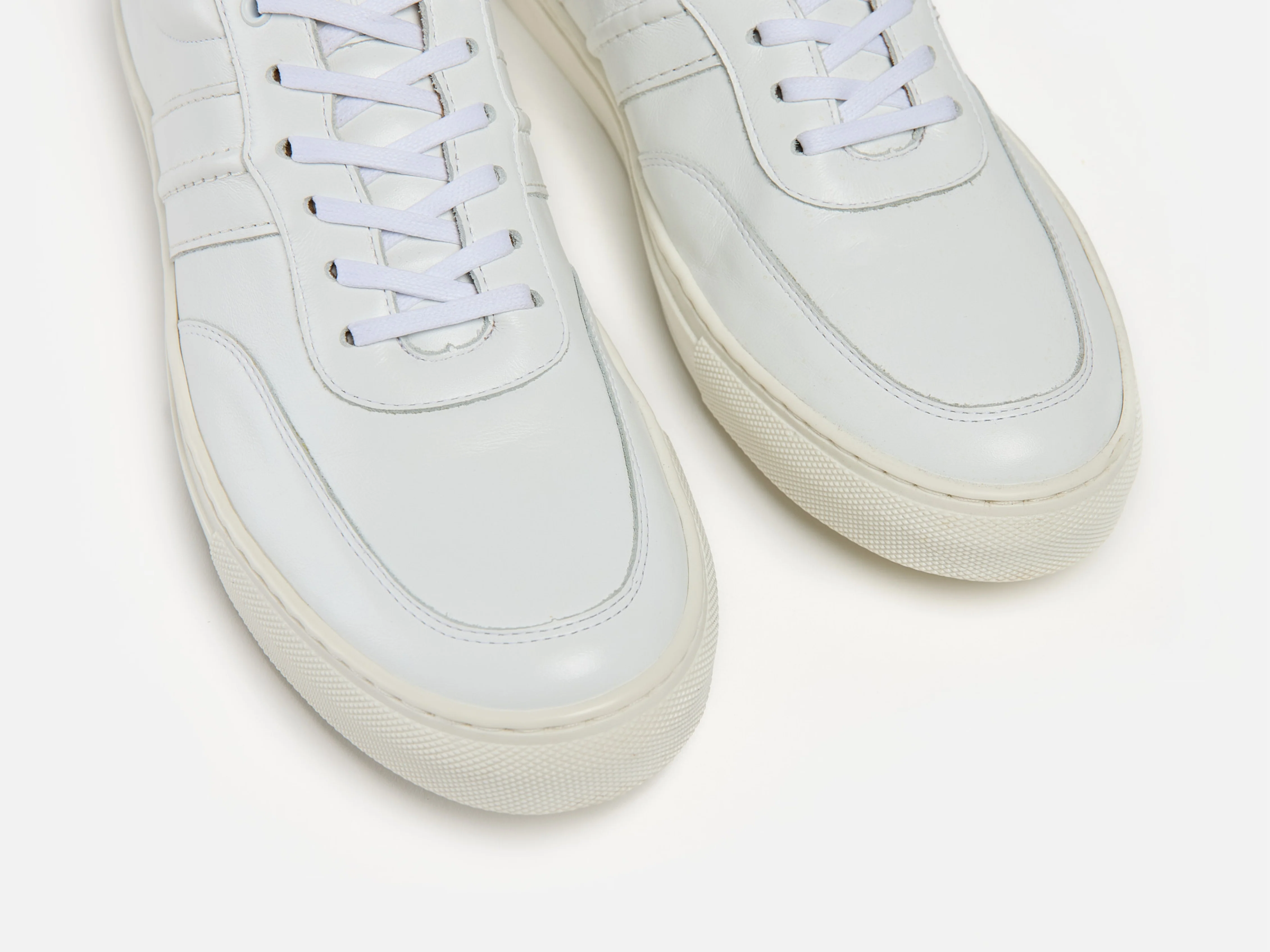 The Boulsover Low Top Sneakers - White Calfskin Nappa Leather - Image 5