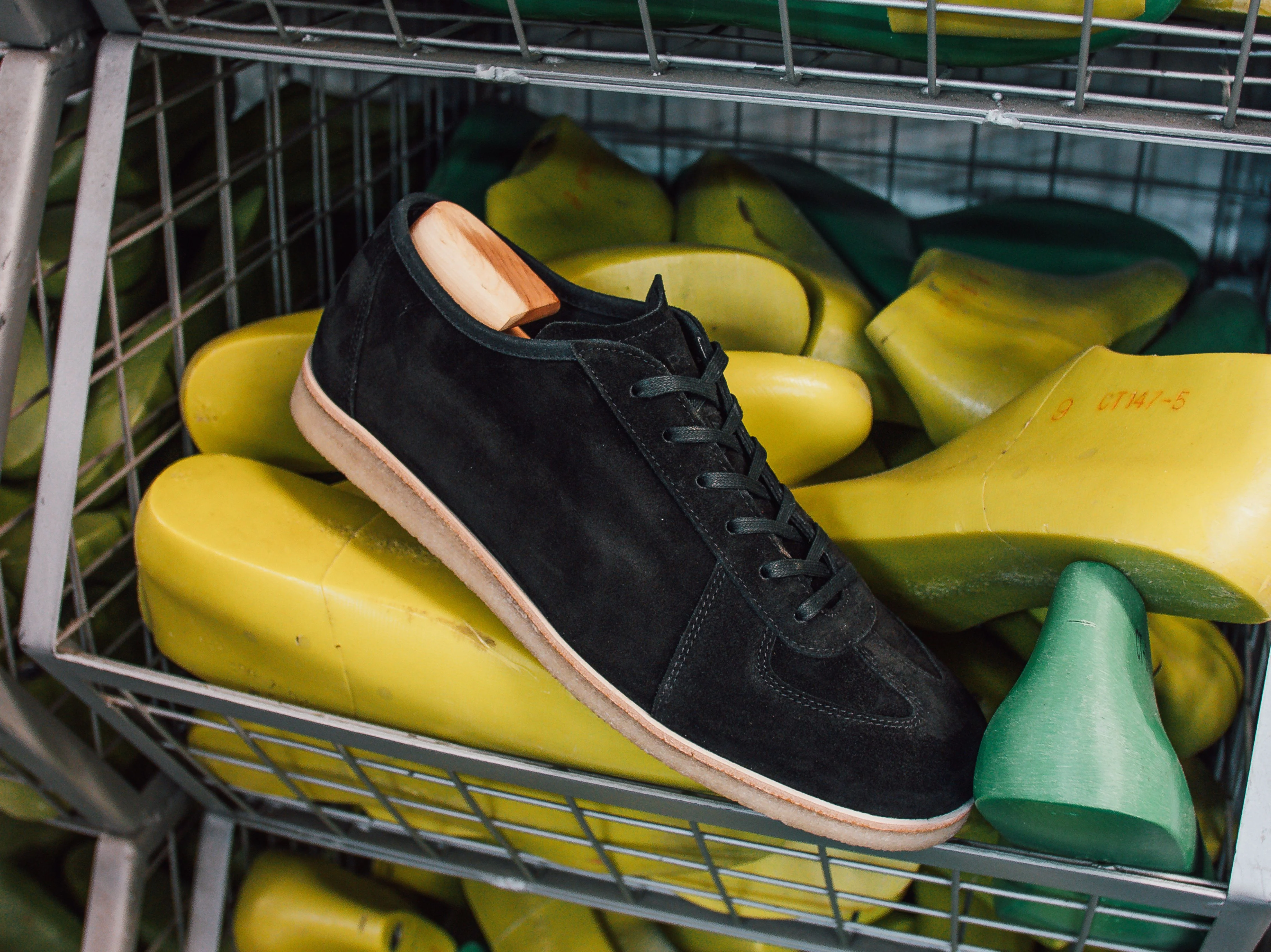 The Roma Crepe - Opera Go Rain Black Leather Low Top GAT Sneaker - Image 5