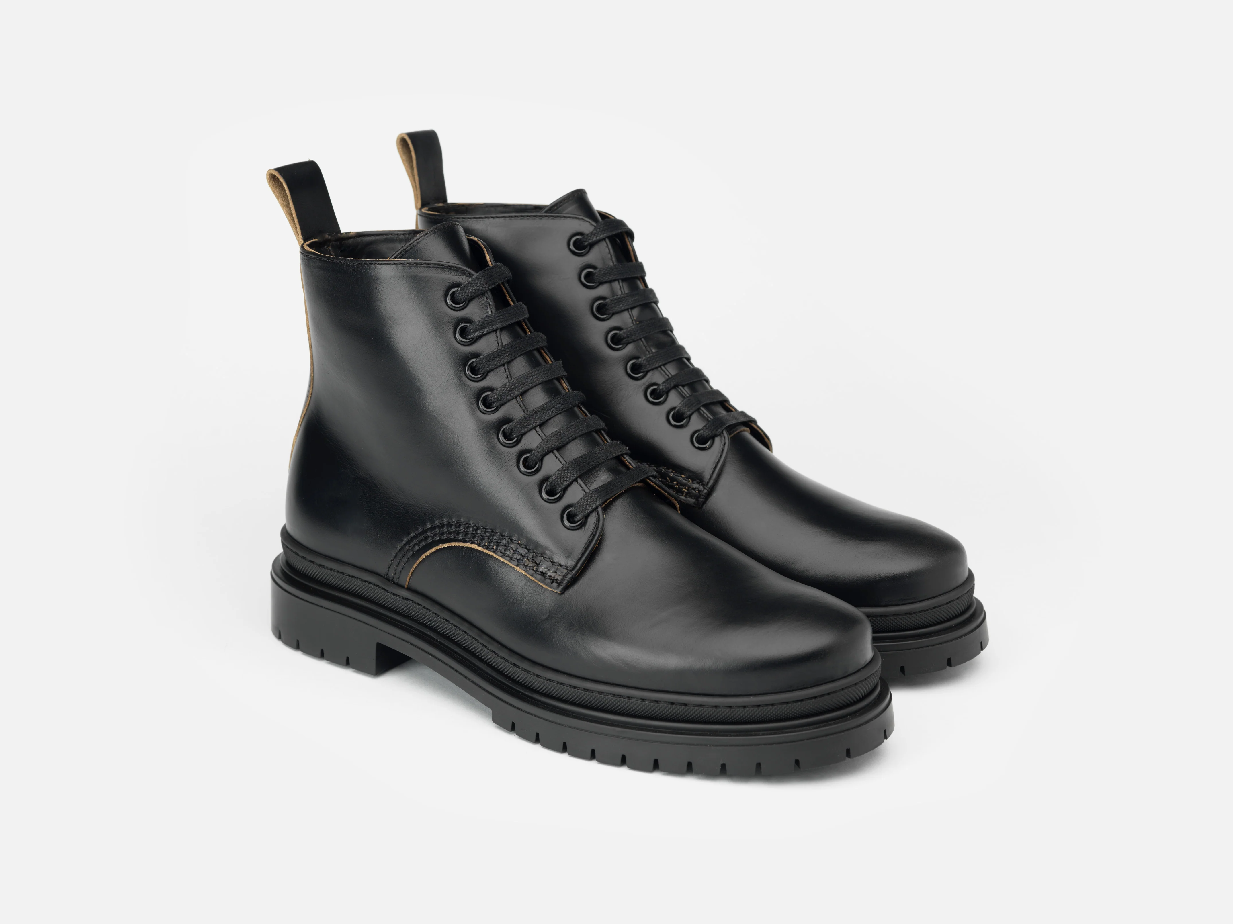 The Sharman - Horween Black - Image 3