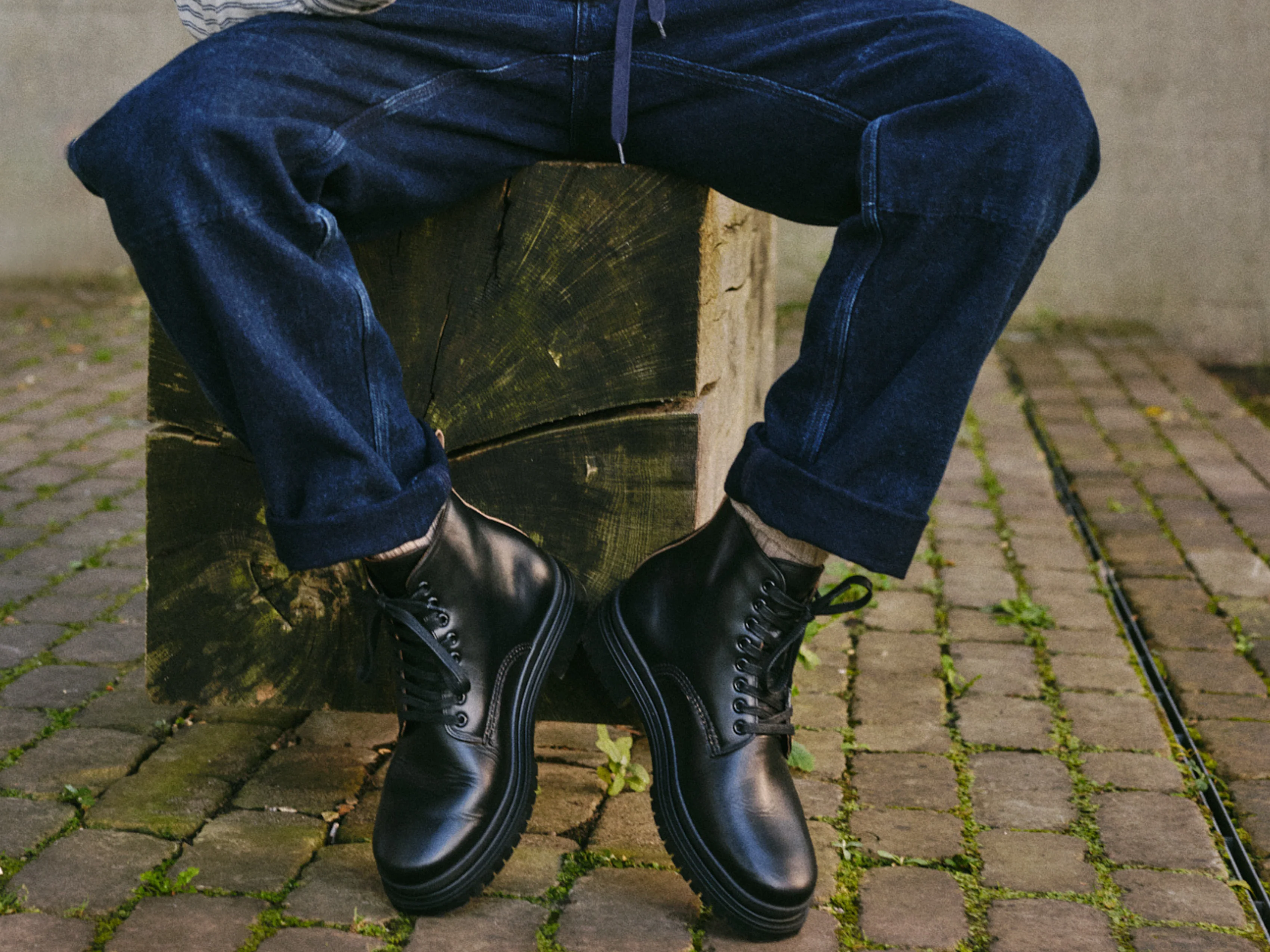 The Sharman - Horween Black - Image 5